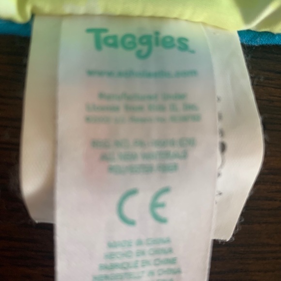 Soft TaGgies Infant Book - Picture 2 of 6